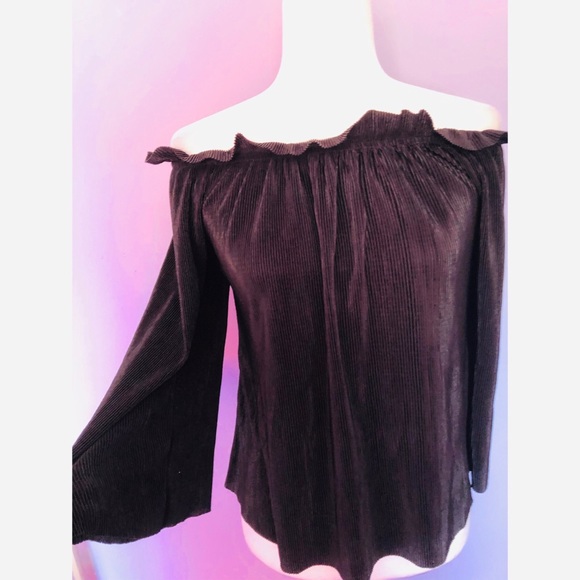 Anthropologie J.O.A Los Angeles pleated blouse - Picture 2 of 4